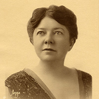 Old sepia portrait photo of woman