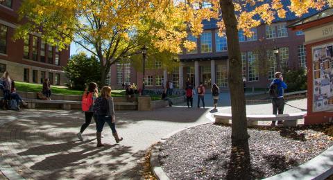 UNH Murkland Courtyard and Dimond Library